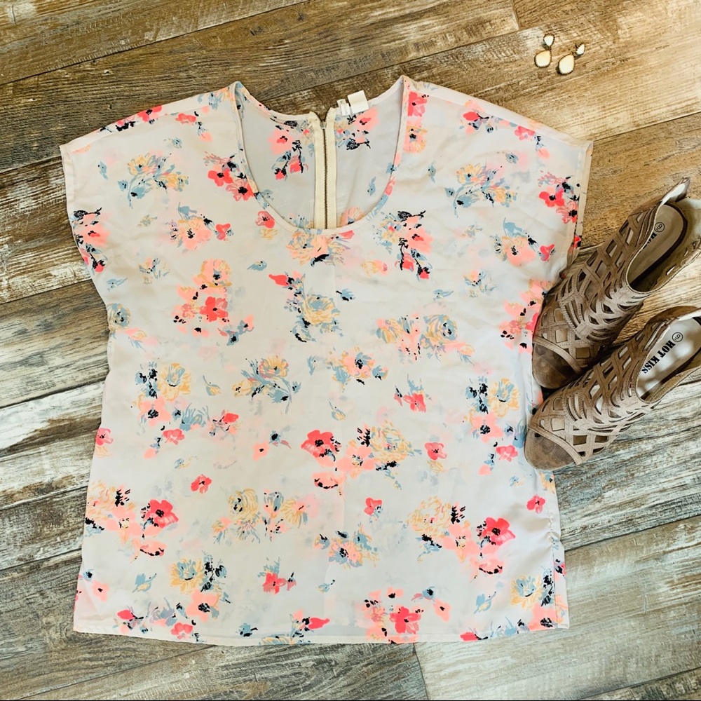 Floral Blouse with Bright Pattern